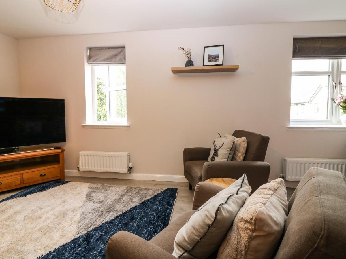 11 Ambleside Court Apartment *